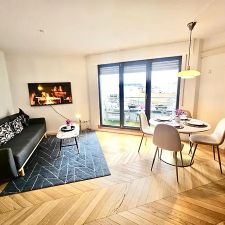 Urban Comfort 1br Flat W Terrace&parking Luxemburg
